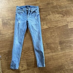 Aero low rise  size 2 short